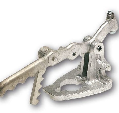 Master Cylinfer Braket 590x455