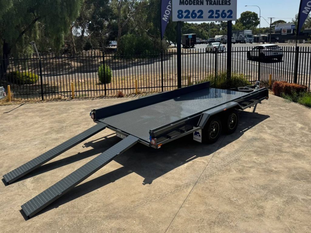 Reversing a Trailer | Step-by-Step Guide | Modern Trailers
