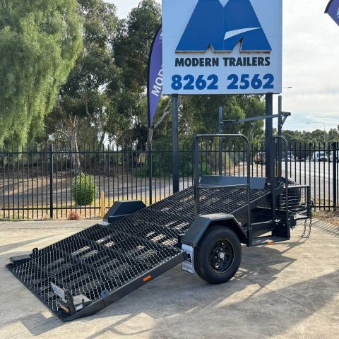 Tilt Trailers vs. Ramp Trailers: Which One is Right for You