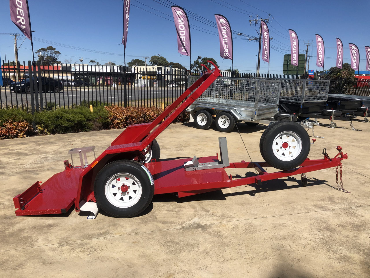 Step-by-Step Guide: How to Use a Tilt Trailer Safely